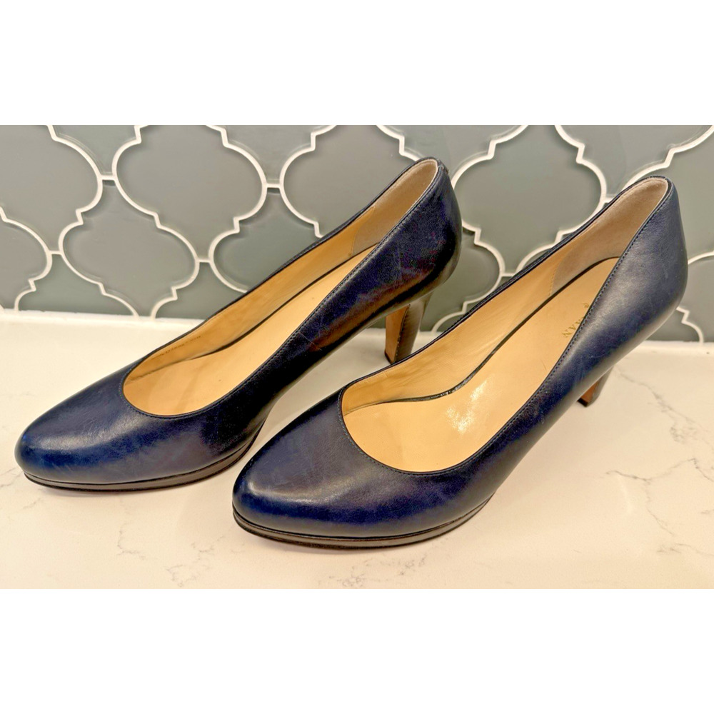 Cole Haan Women's Navy Patent Leather Heel Pumps Size 9.5 B Wooden Heel Classic